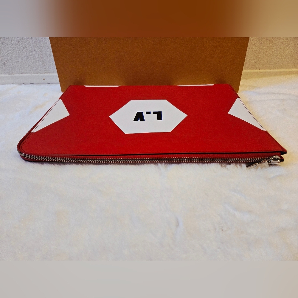 Limited Edition Louis Vuitton Epi World Cup 2018 Pochette Jour GM Clutch Bag Red - Picture 8 of 15